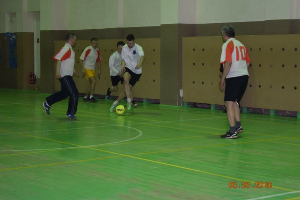 HzPUKEIB4MM